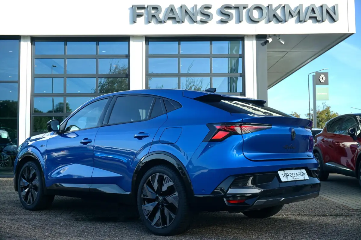 E-Tech 4x4 Plug-in hybrid 300 Esprit Alpine