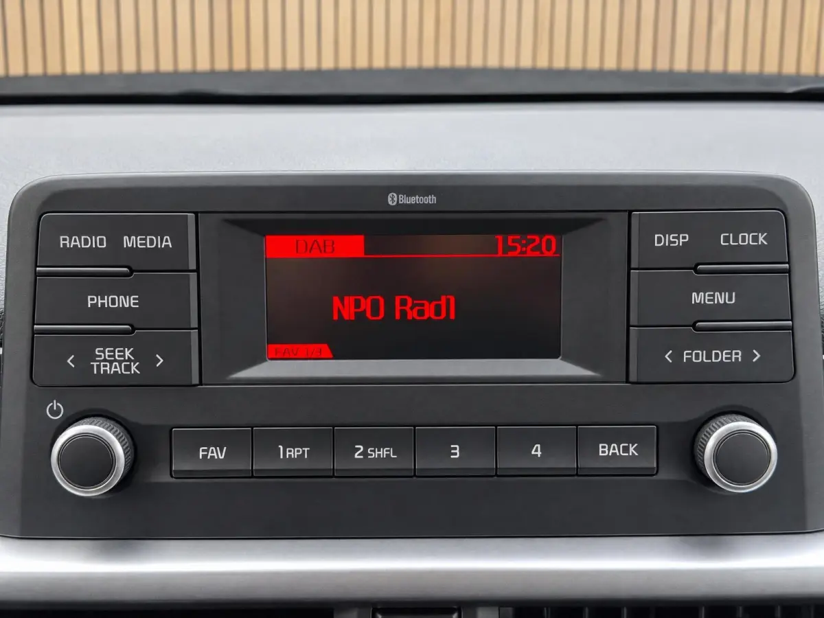 1.0 DPi ComfortLine Dealer onderhouden | Airco | PDC achter | Telefoonvoorbereiding | Cruise control |