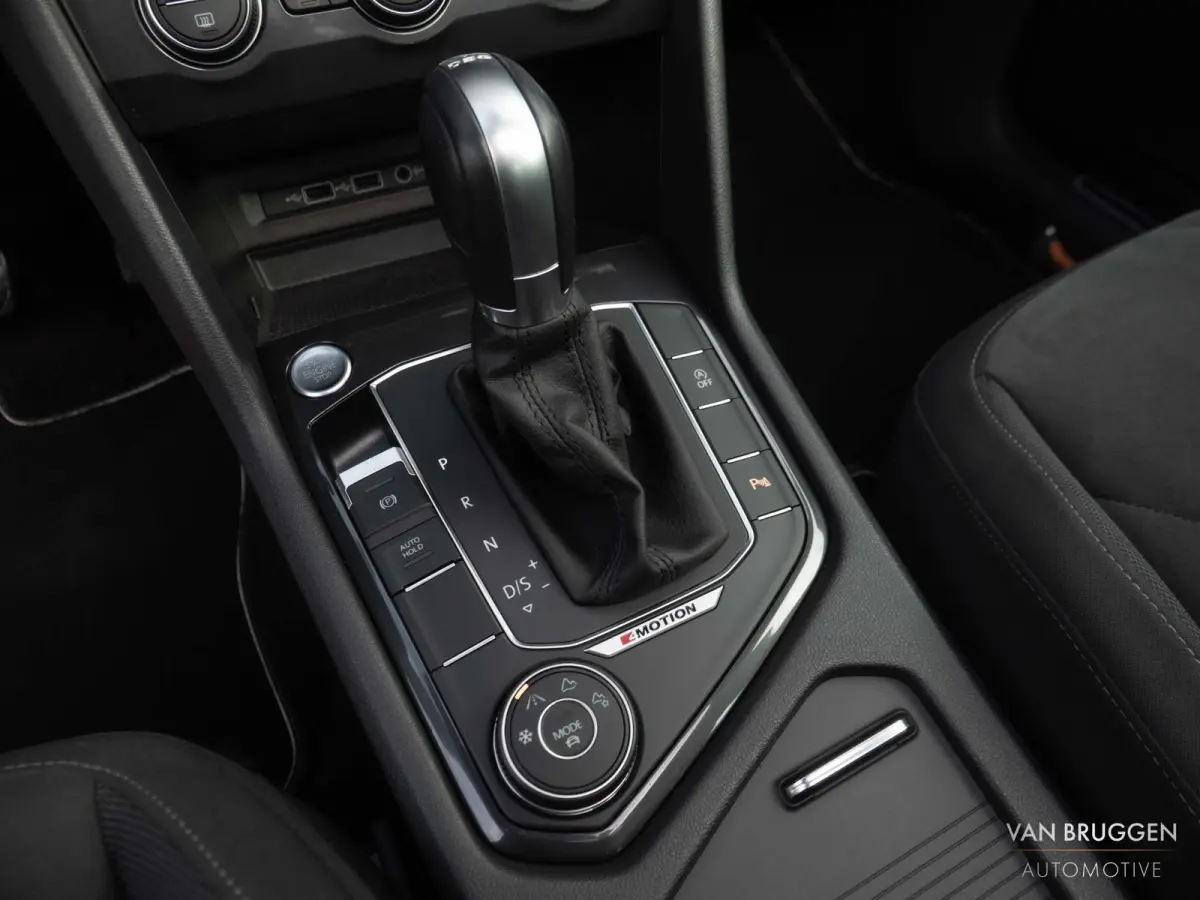 1.4 TSI 4M R-Line Pano Keyless Trekhaak 360 Virtual