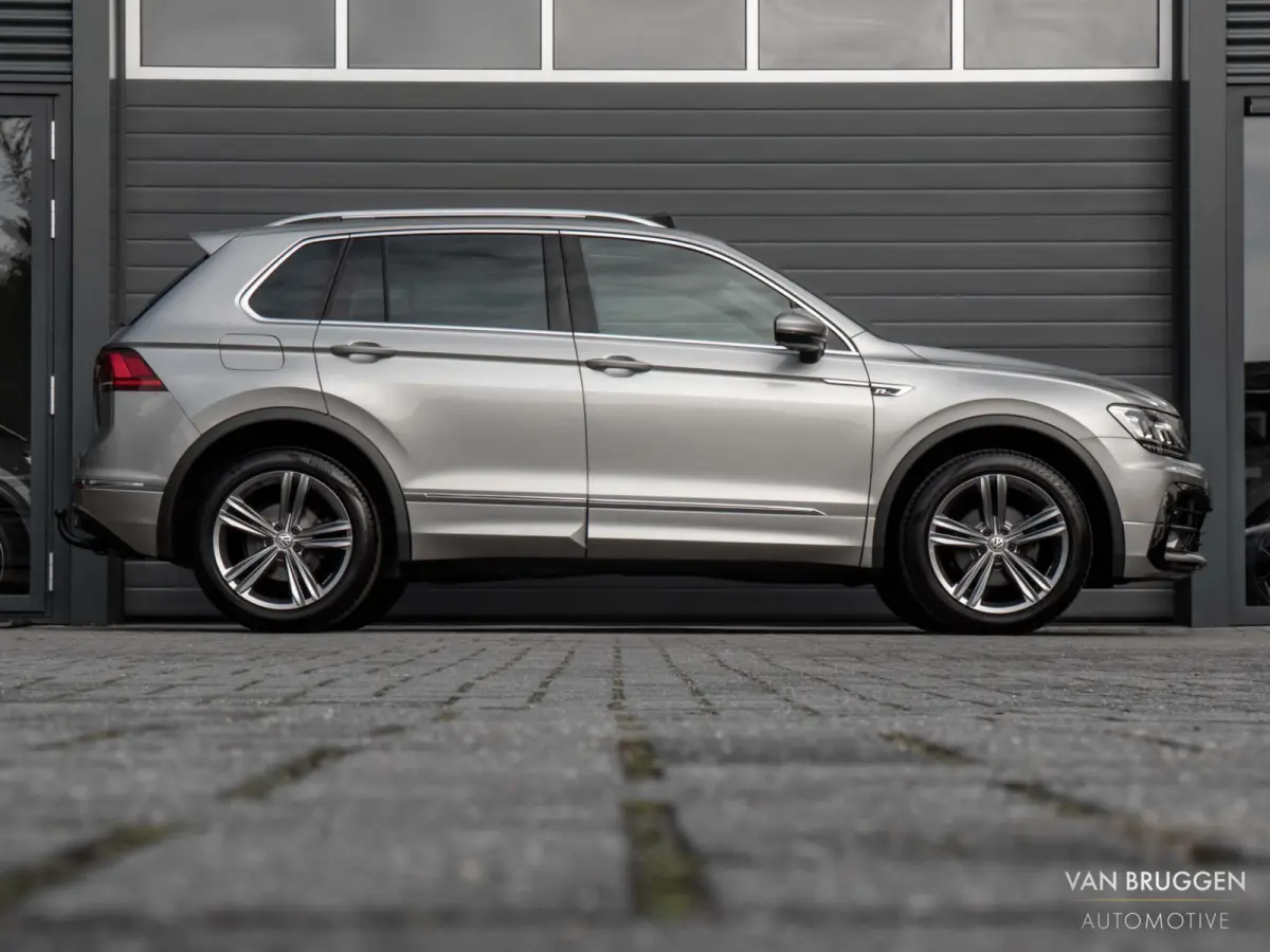 1.4 TSI 4M R-Line Pano Keyless Trekhaak 360 Virtual