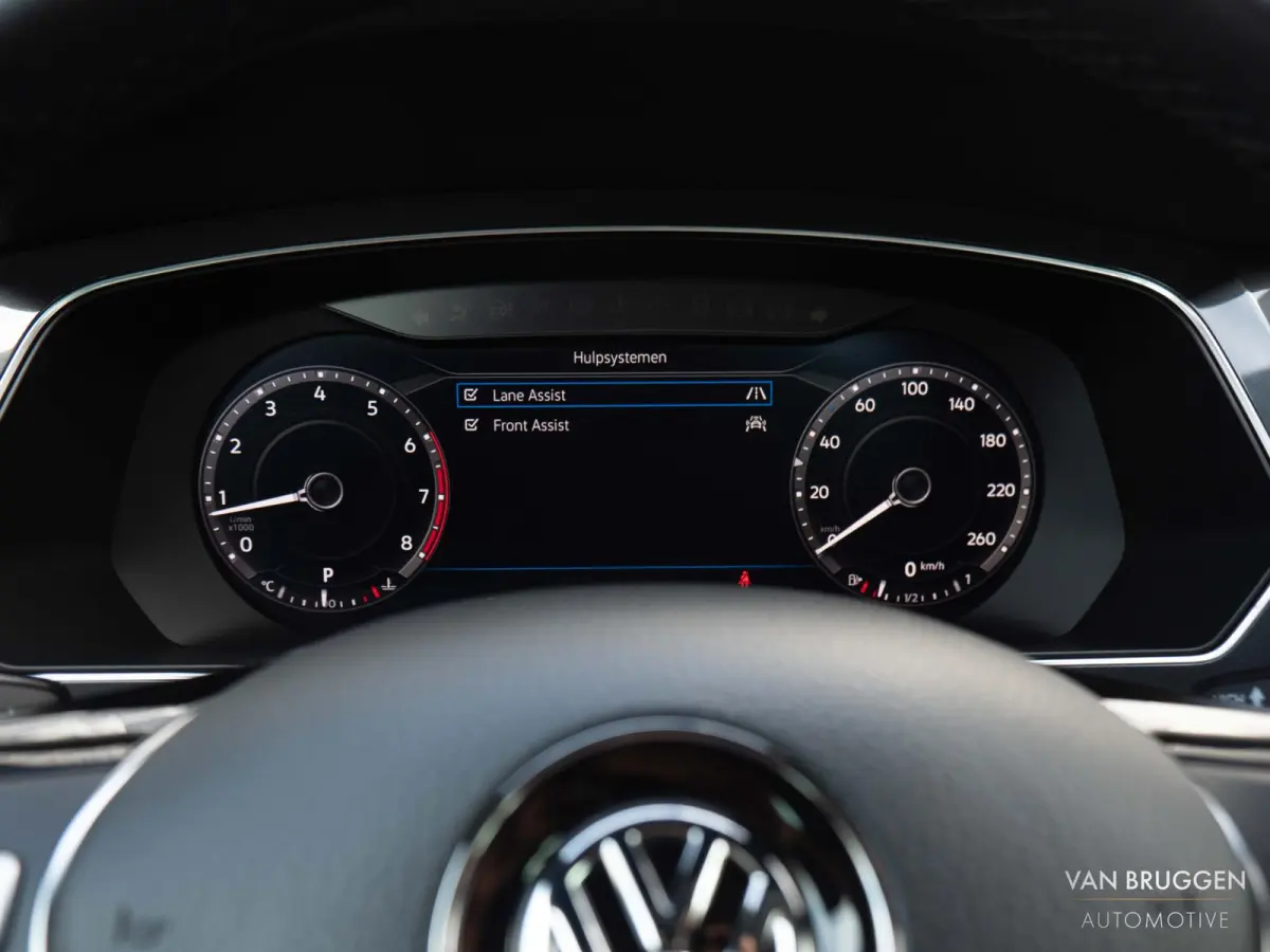 1.4 TSI 4M R-Line Pano Keyless Trekhaak 360 Virtual