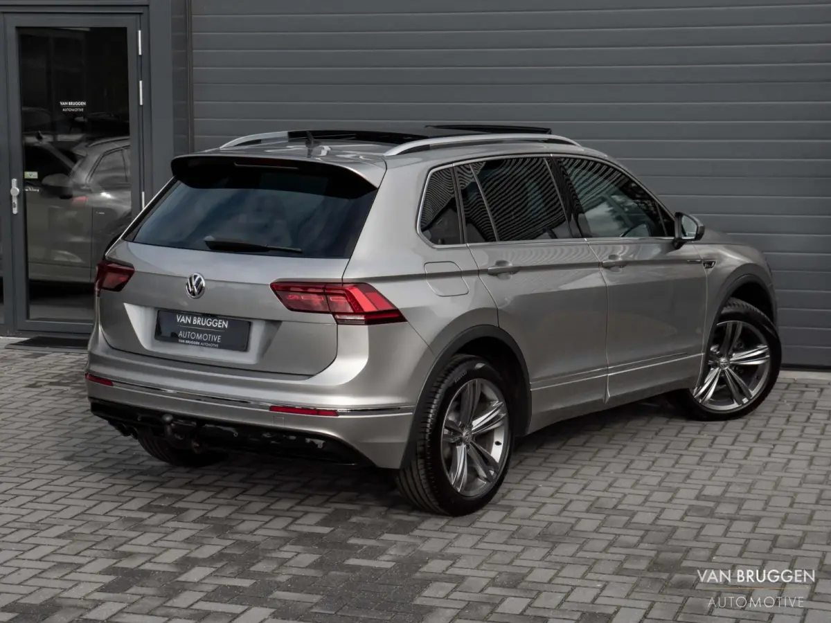 1.4 TSI 4M R-Line Pano Keyless Trekhaak 360 Virtual