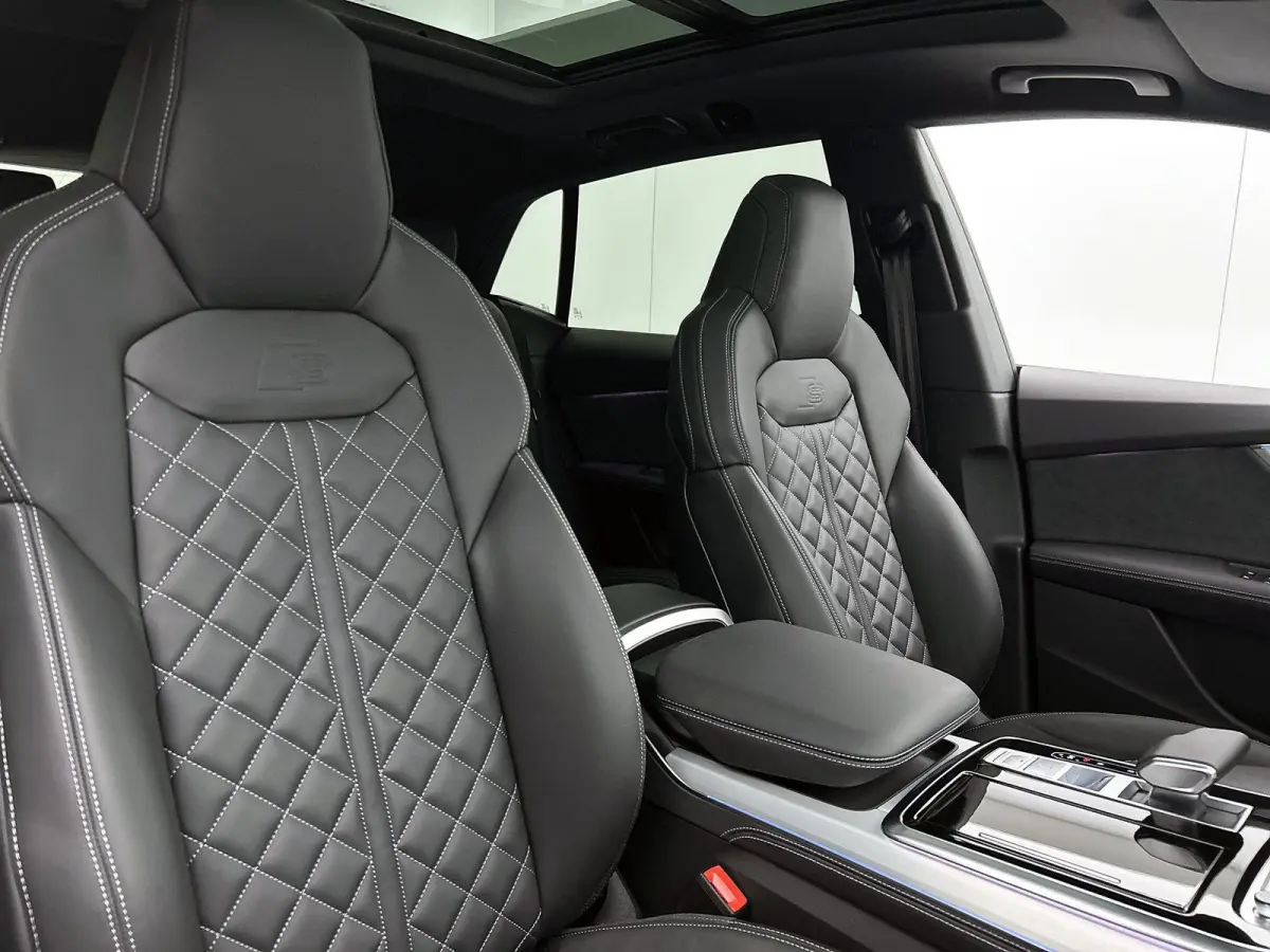 55 TFSI e quattro Pro Line S | Glazen panoramadak | Bang & Olufsen Premium 3D | Comfortsleutel | Trekhaak | Optiekpakket Zwart Plus | leder Bekleding met S-logo |  Lichtpakket plus | Glas Do