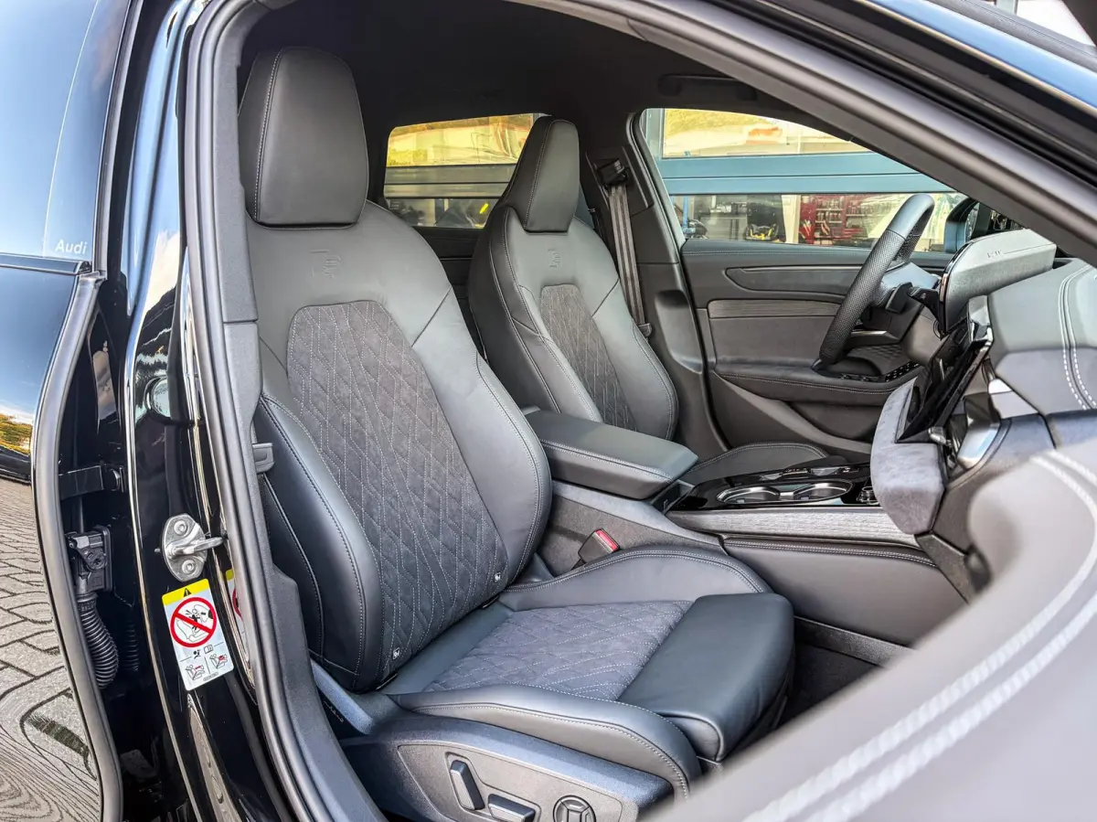 quattro 2.0 allroad e-hybrid 376pk quattro | Trekhaak | 360 Camera | Interieur Pakket