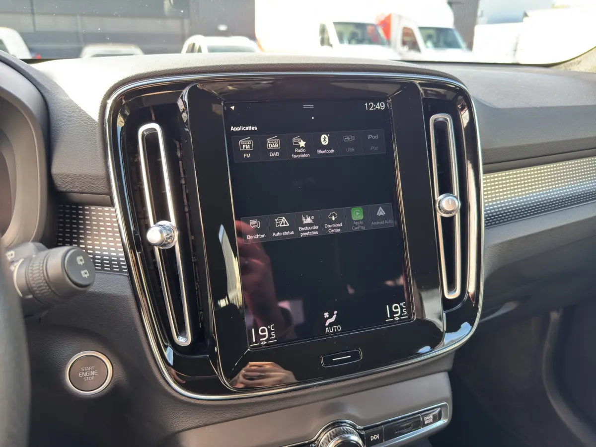 T3 R-Design | Achteruitrijcamera | Apple Carplay/Android Auto|telefoonintegratie premium | DAB ontvanger
