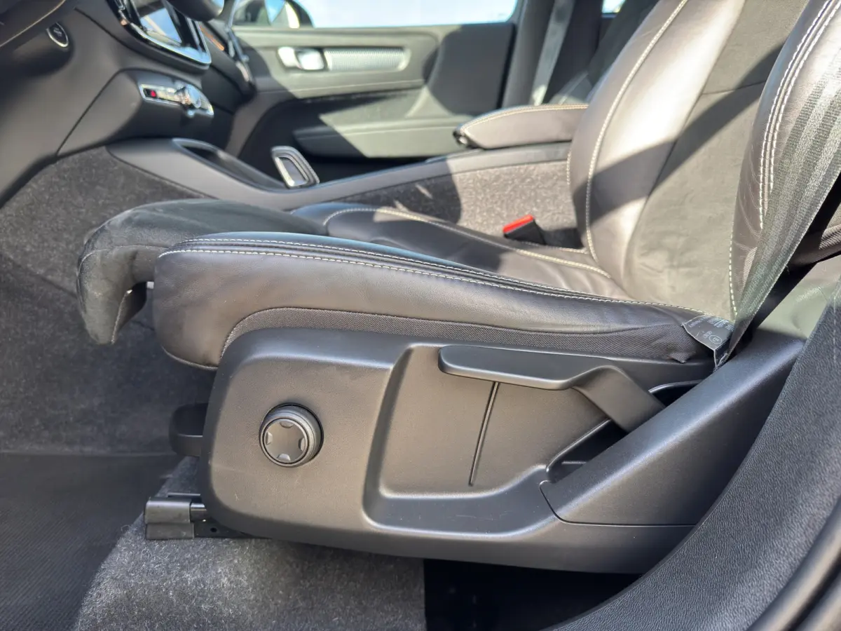 T3 R-Design | Achteruitrijcamera | Apple Carplay/Android Auto|telefoonintegratie premium | DAB ontvanger