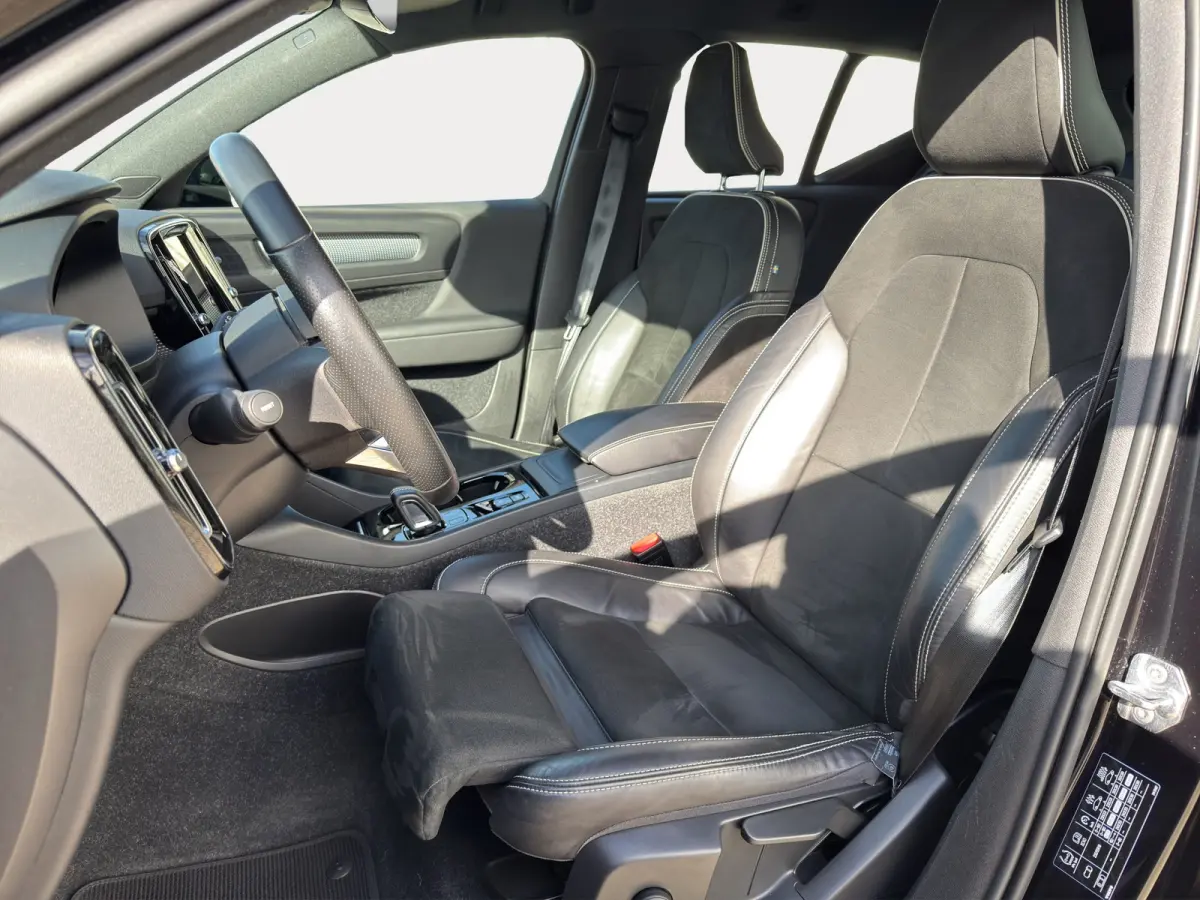T3 R-Design | Achteruitrijcamera | Apple Carplay/Android Auto|telefoonintegratie premium | DAB ontvanger