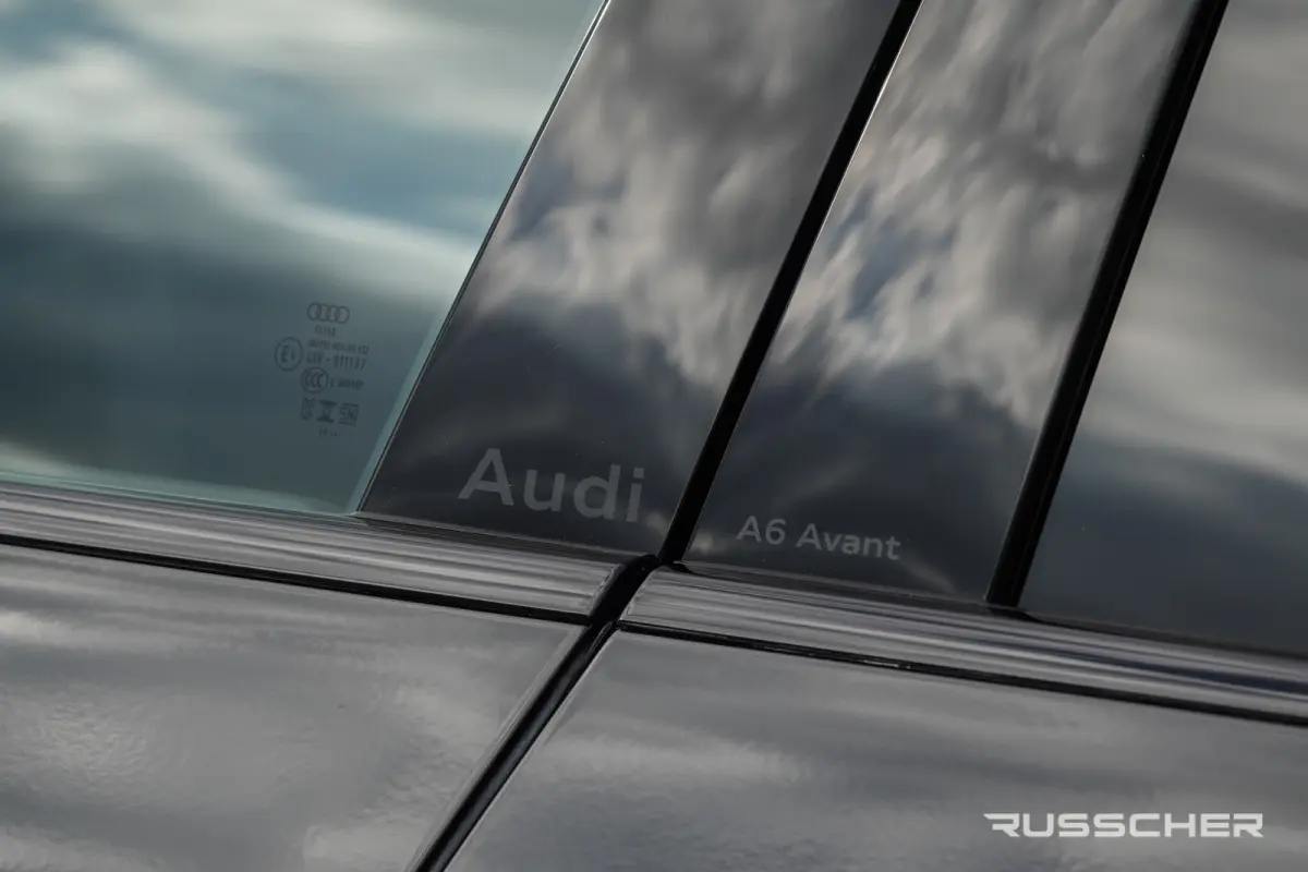 Edition One | 299Pk | quattro | S-Line | Plug-In Hybrid | 360° Camera | 21''