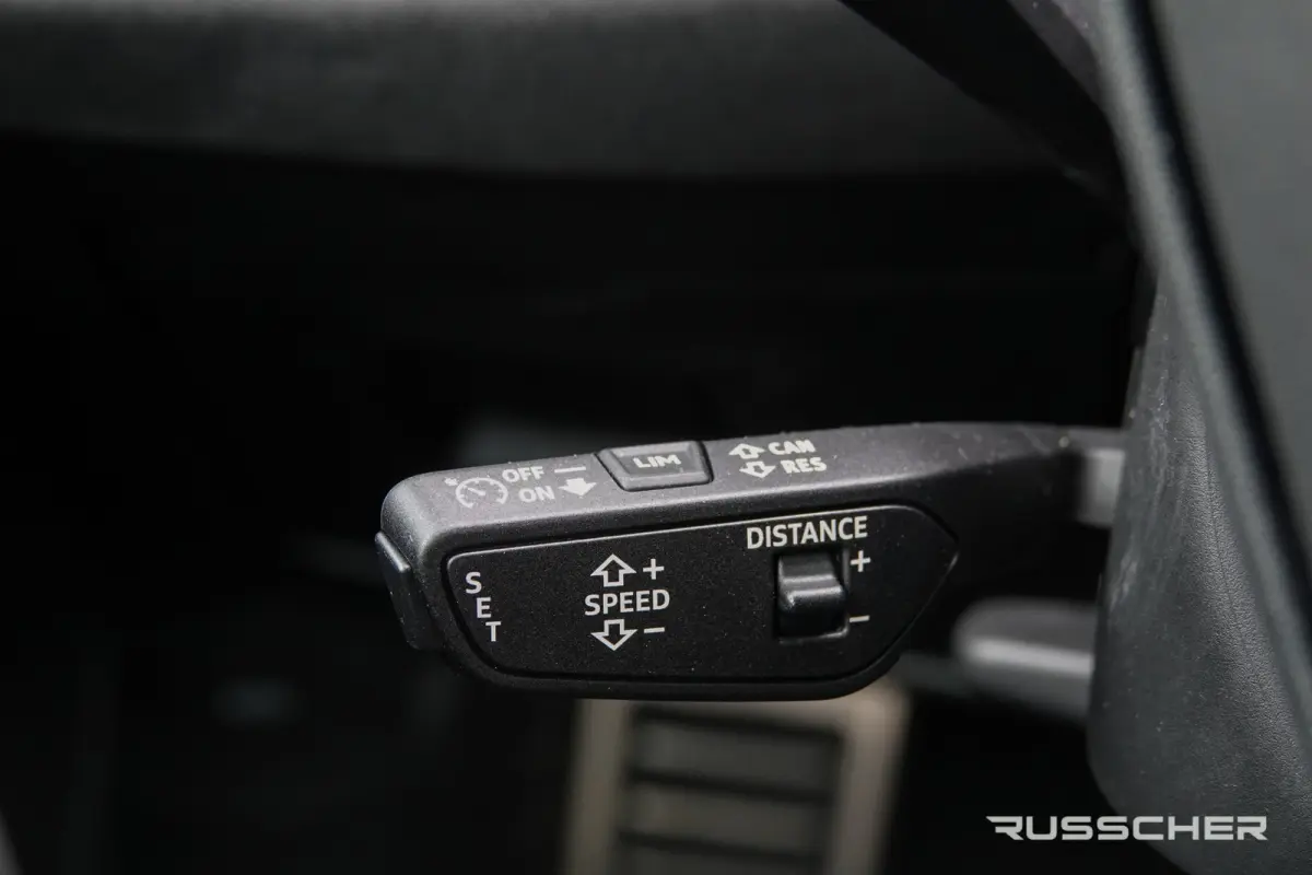 Edition One | 299Pk | quattro | S-Line | Plug-In Hybrid | 360° Camera | 21''