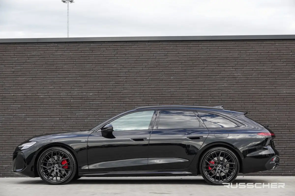 Edition One | 299Pk | quattro | S-Line | Plug-In Hybrid | 360° Camera | 21''