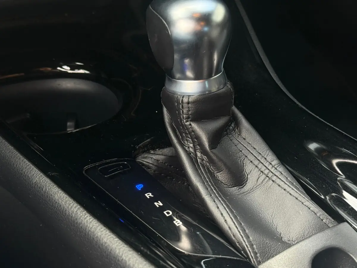 1.8 Hybrid Style Bi-Tone Leder|Navi|ACC|Camera