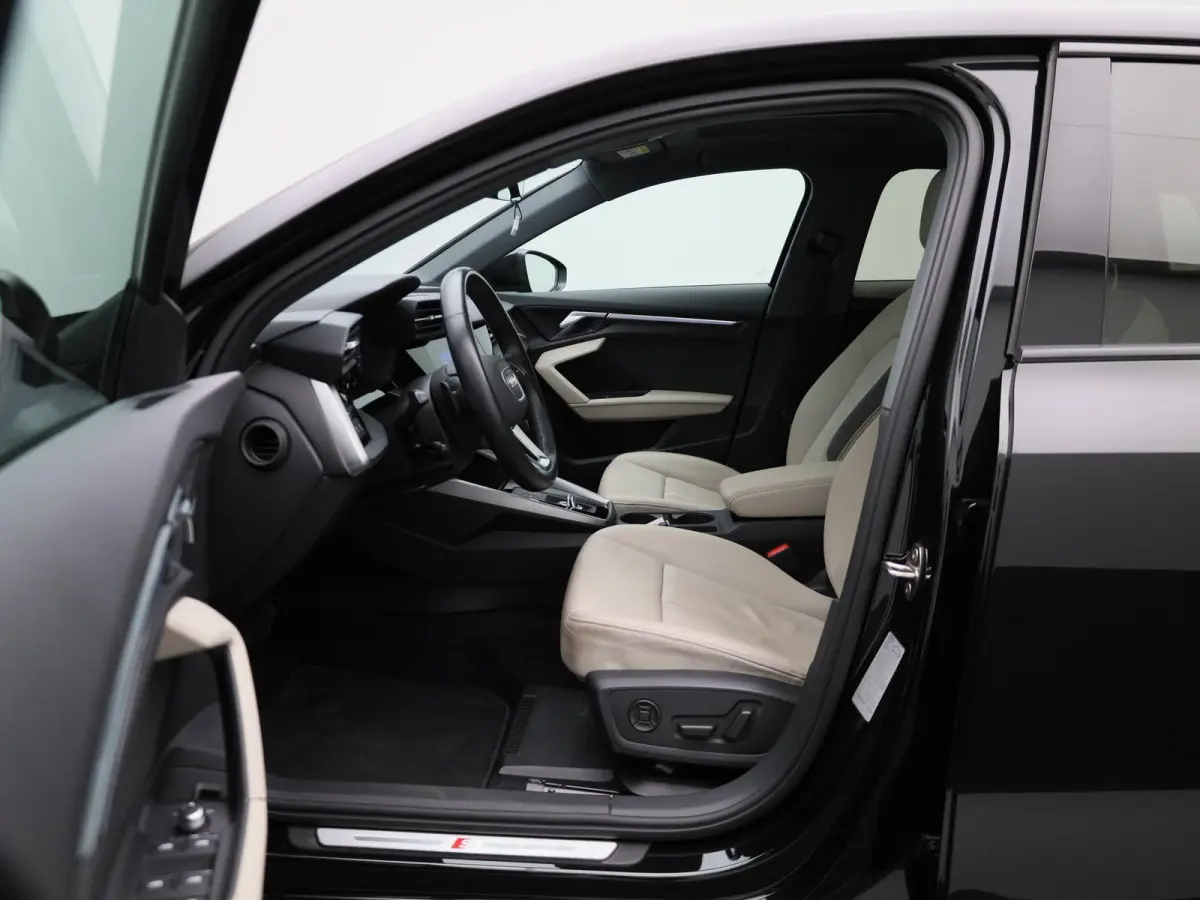 35 TFSI S edition | PANORAMADAK | LEDER | ACHTERUITRIJCAMERA | APPLE CARPLAY - ANDROID AUTO | BANG & OLUFSEN GELUID | DODEHOEKSENSOREN | LED VERLICHTING | ELEKTRISCH VERSTELBARE STOELEN | EL