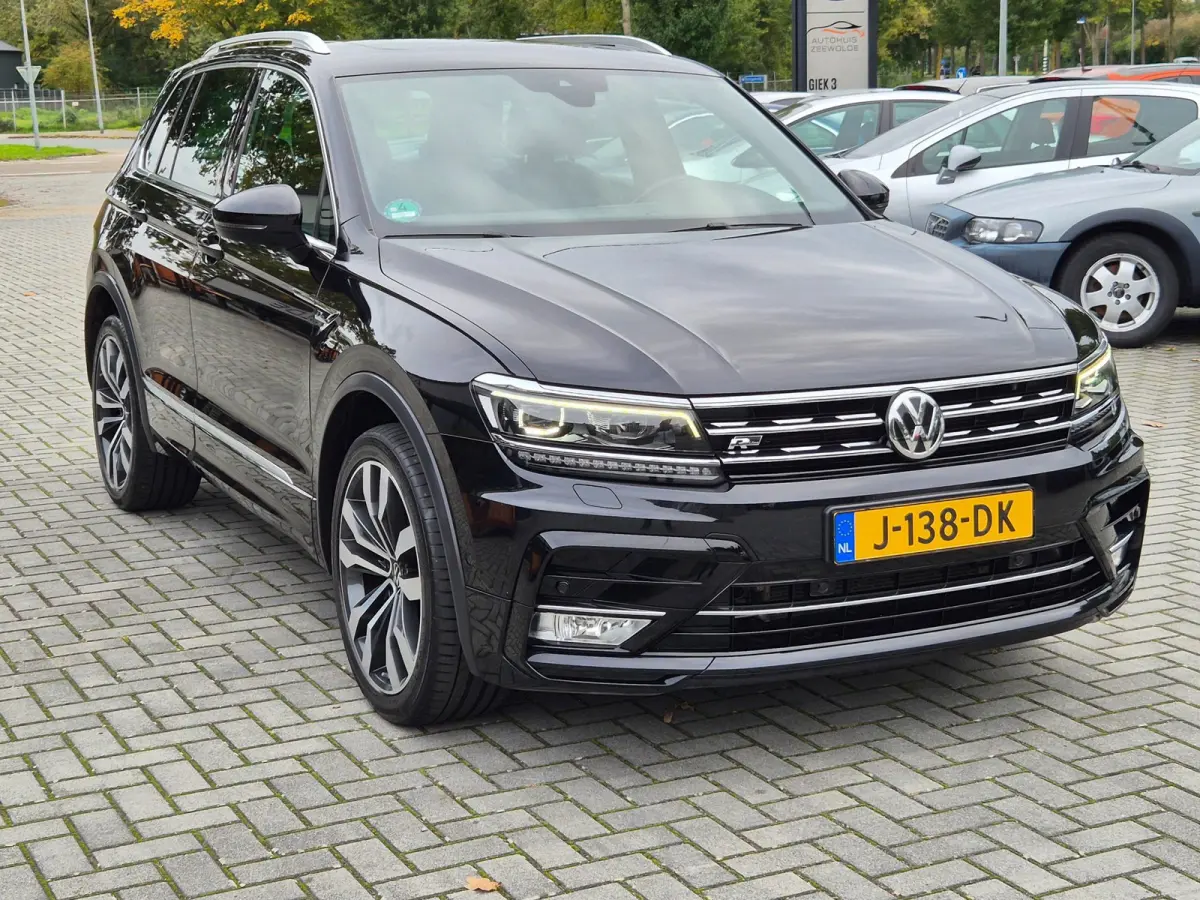 R-Line 2.0 TSI 4Motion 220pk
