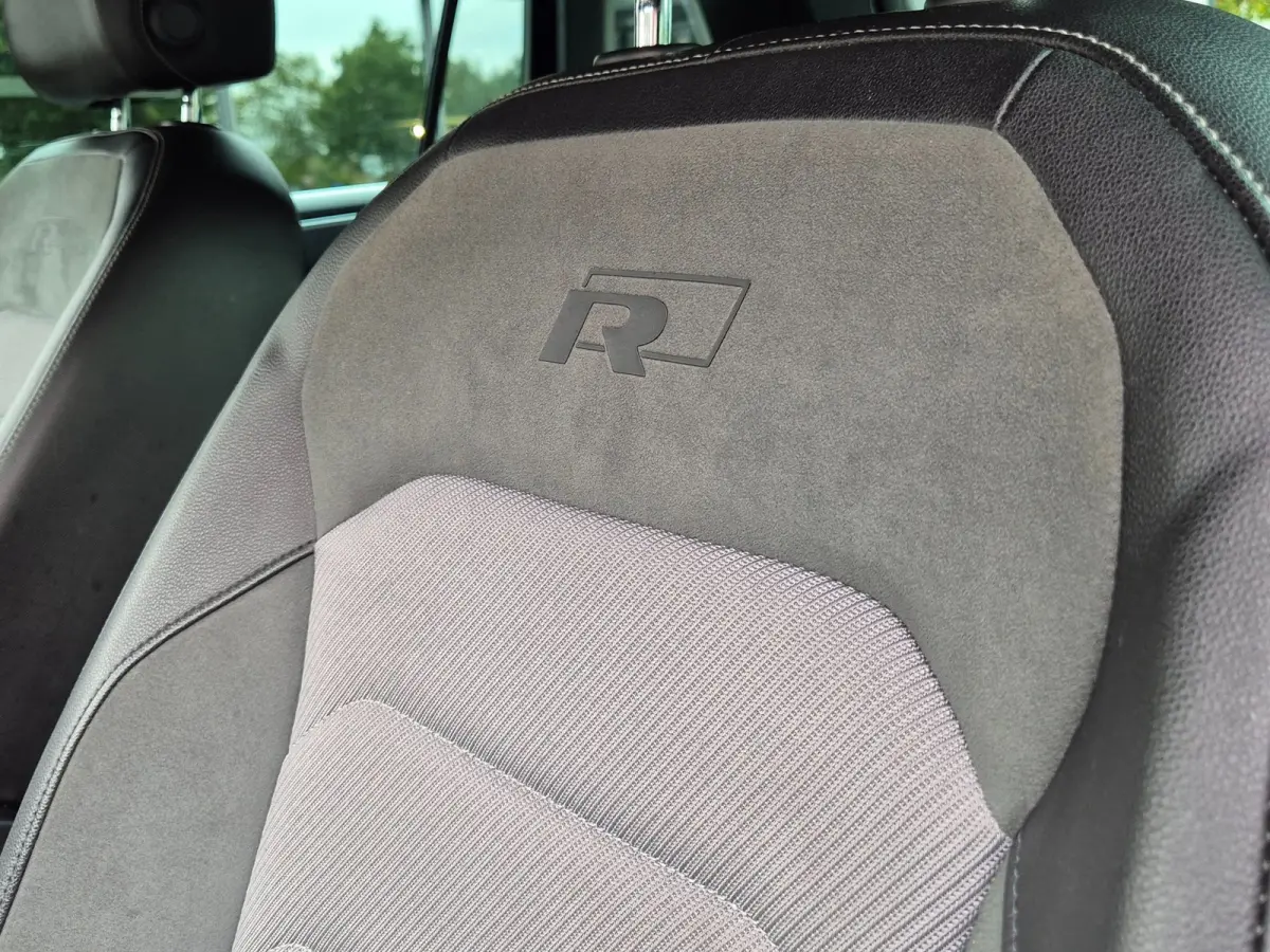 R-Line 2.0 TSI 4Motion 220pk