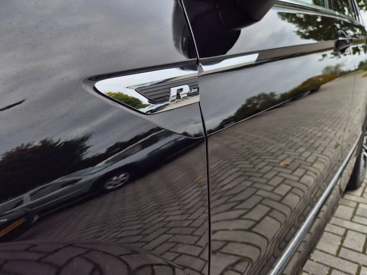 R-Line 2.0 TSI 4Motion 220pk
