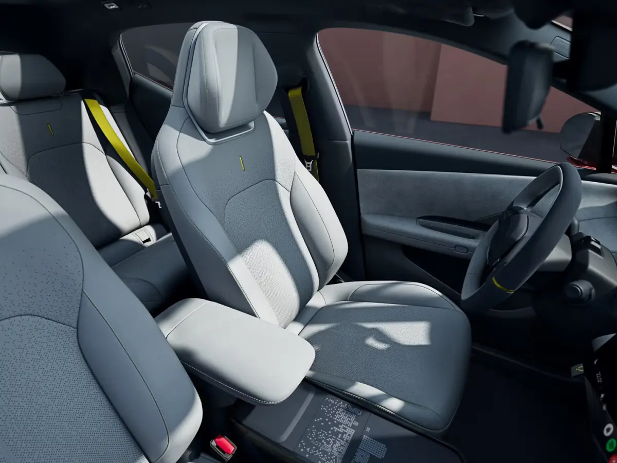 200 kW More | Harman Kardon | Memory Stoelen | 360 Camera | Stuurwiel Verwarmd | Keyless Start |