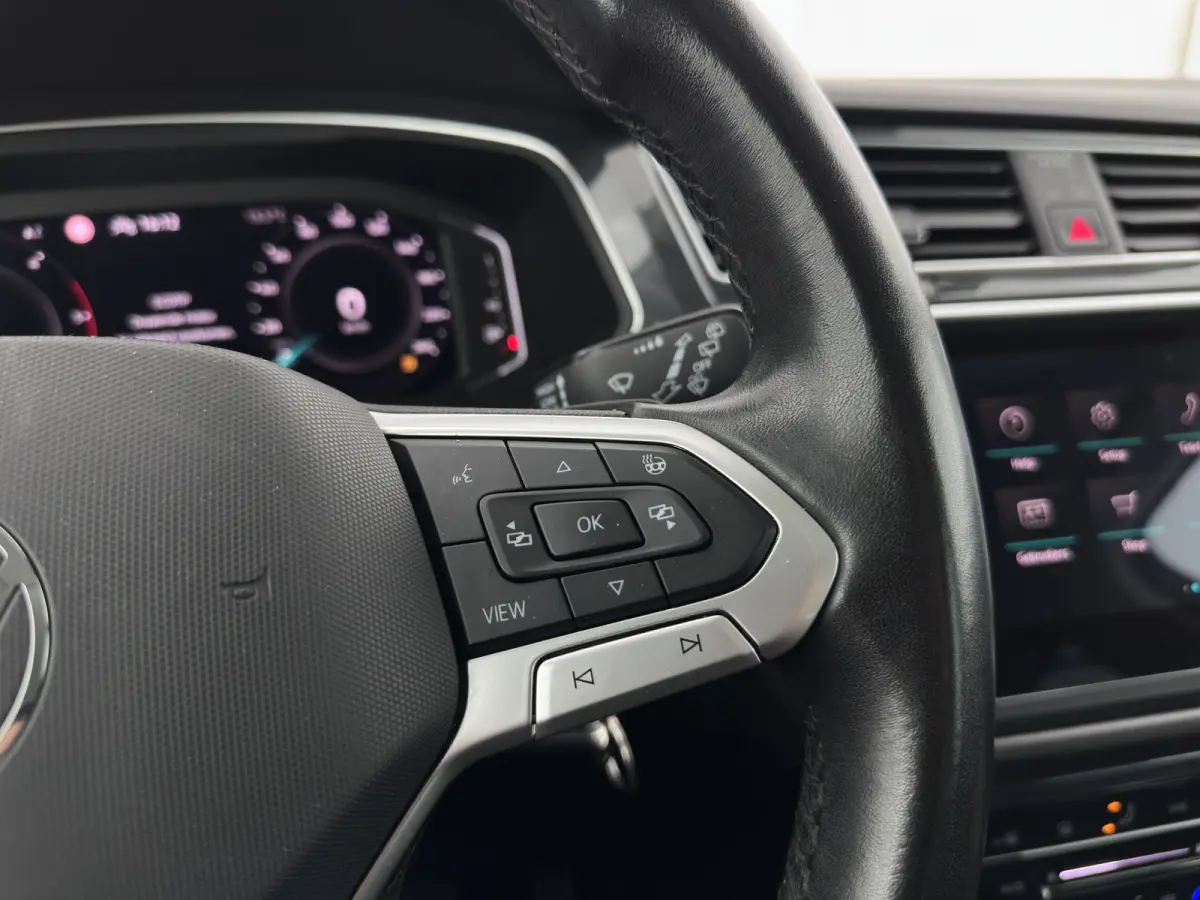 2.0 TDI Business+ (INCL.BTW) Aut. *FULL-LED | HEATED-COMFORTSEATS | ADAPTIVE-CRUISE | DIGI-COCKPIT | PRIVACY-GLASS | CAMERA | SHIFT-PADDLES | ECC | PDC | 18''ALU | TOWBAR*