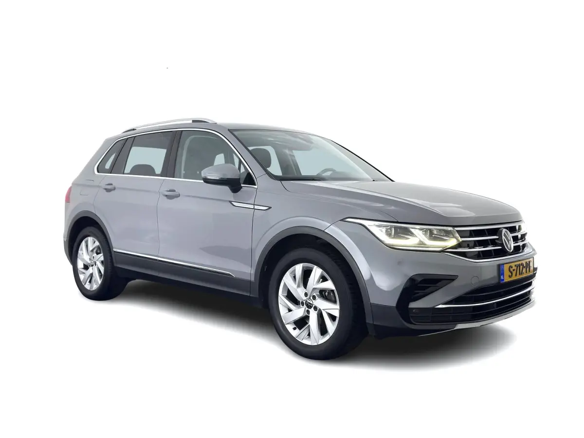 2.0 TDI Business+ (INCL.BTW) Aut. *FULL-LED | HEATED-COMFORTSEATS | ADAPTIVE-CRUISE | DIGI-COCKPIT | PRIVACY-GLASS | CAMERA | SHIFT-PADDLES | ECC | PDC | 18''ALU | TOWBAR*