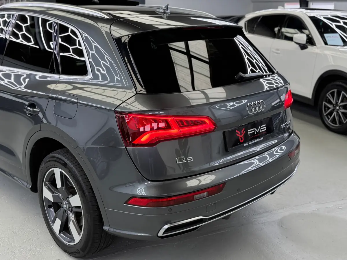 50 TFSI E Quattro 3x S-Line Competition