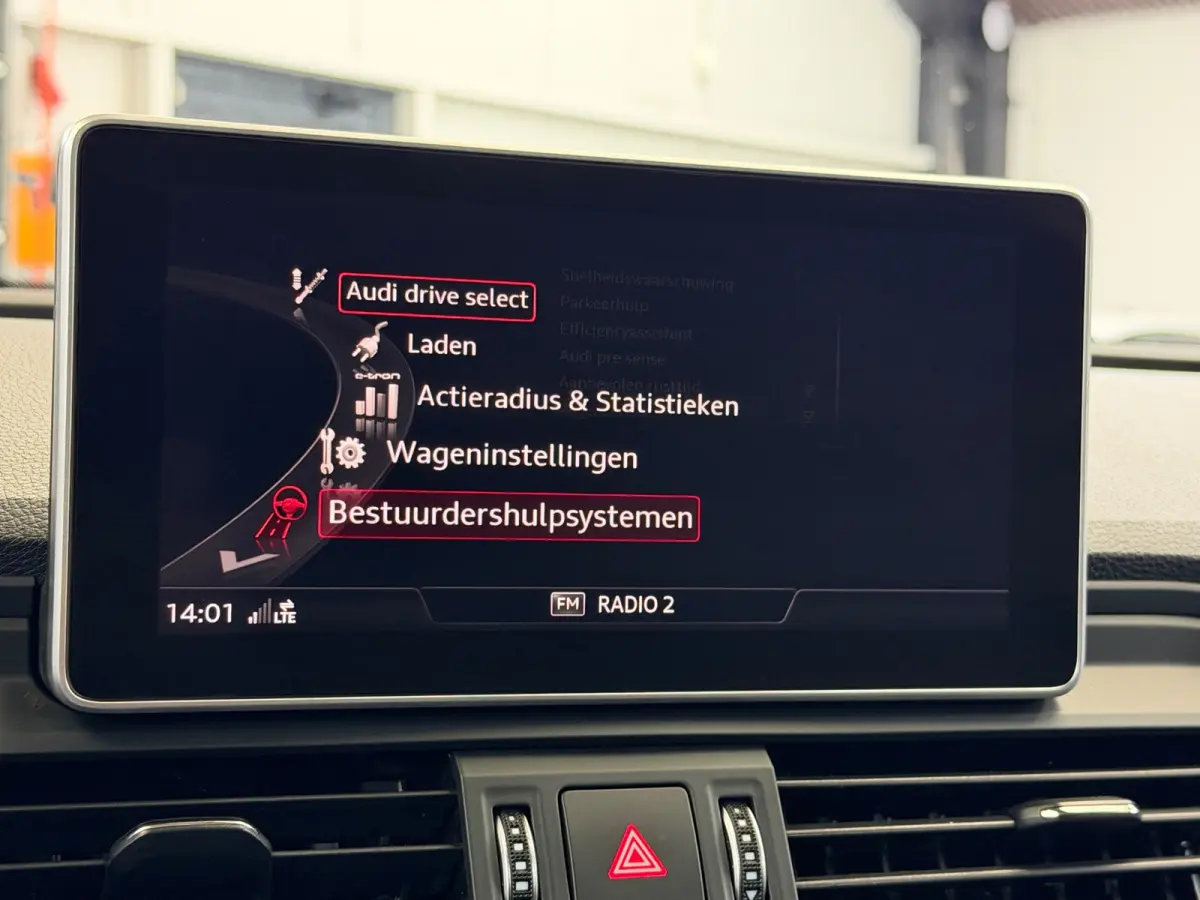 50 TFSI E Quattro 3x S-Line Competition