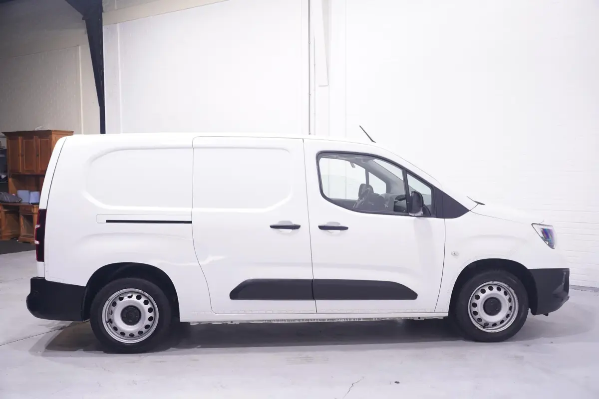 1.5D 102 pk L2H1 Edition Airco, 2x Schuifdeur, NAP Cruise Control, Opbergkasten Laadruimte, Trekhaak, 2-Zits