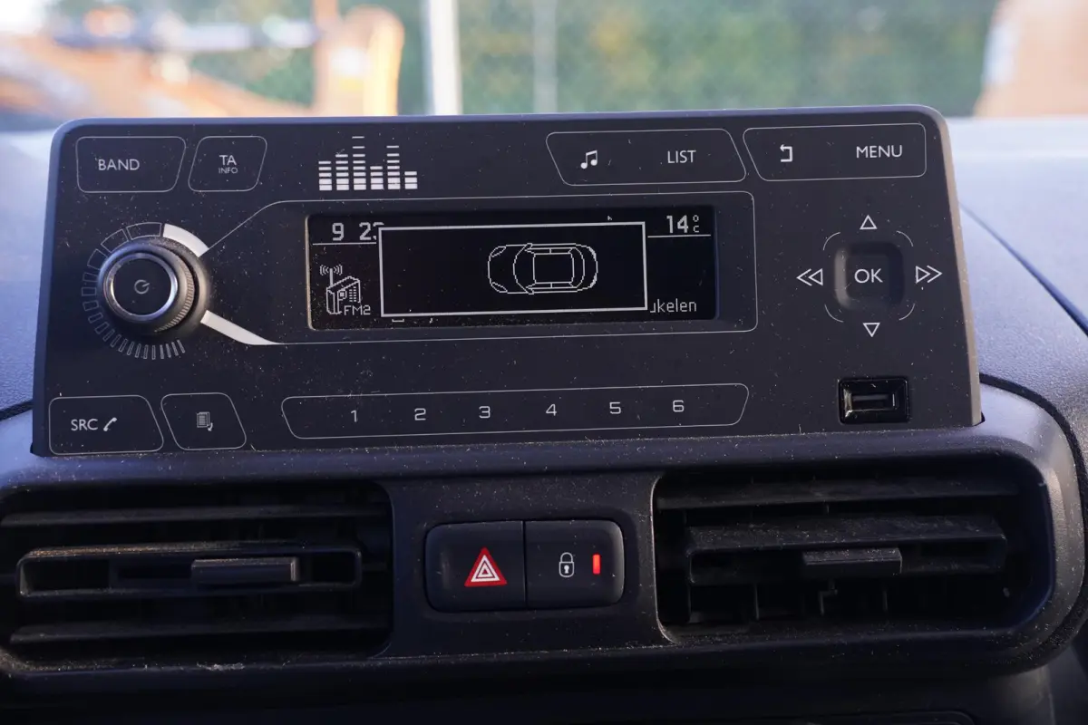 1.5D 102 pk L2H1 Edition Airco, 2x Schuifdeur, NAP Cruise Control, Opbergkasten Laadruimte, Trekhaak, 2-Zits