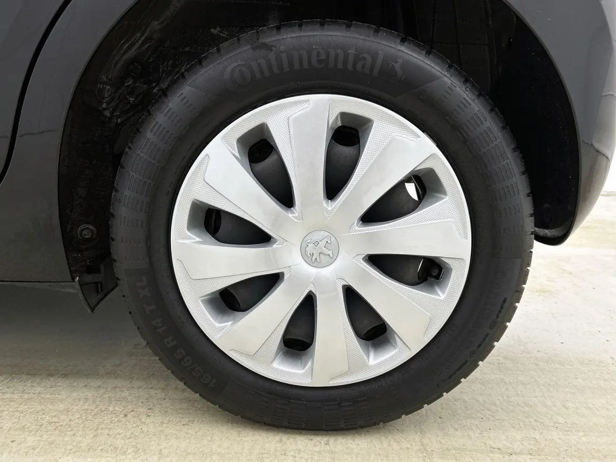 1.0 72pk Active | Airco | Bluetooth | IsoFix |