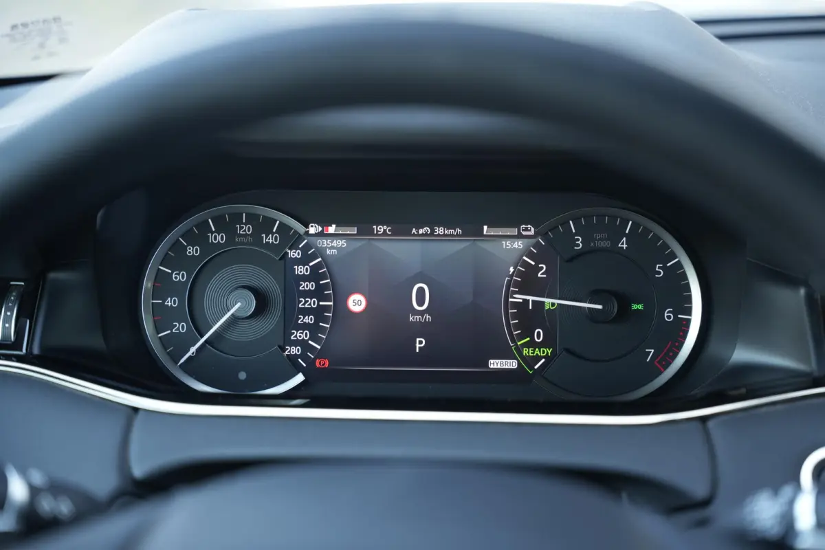 1.5 P300e AWD R-Dynamic SE Panoramadak Meridian Adapt. Cruise Matrix LED Leer