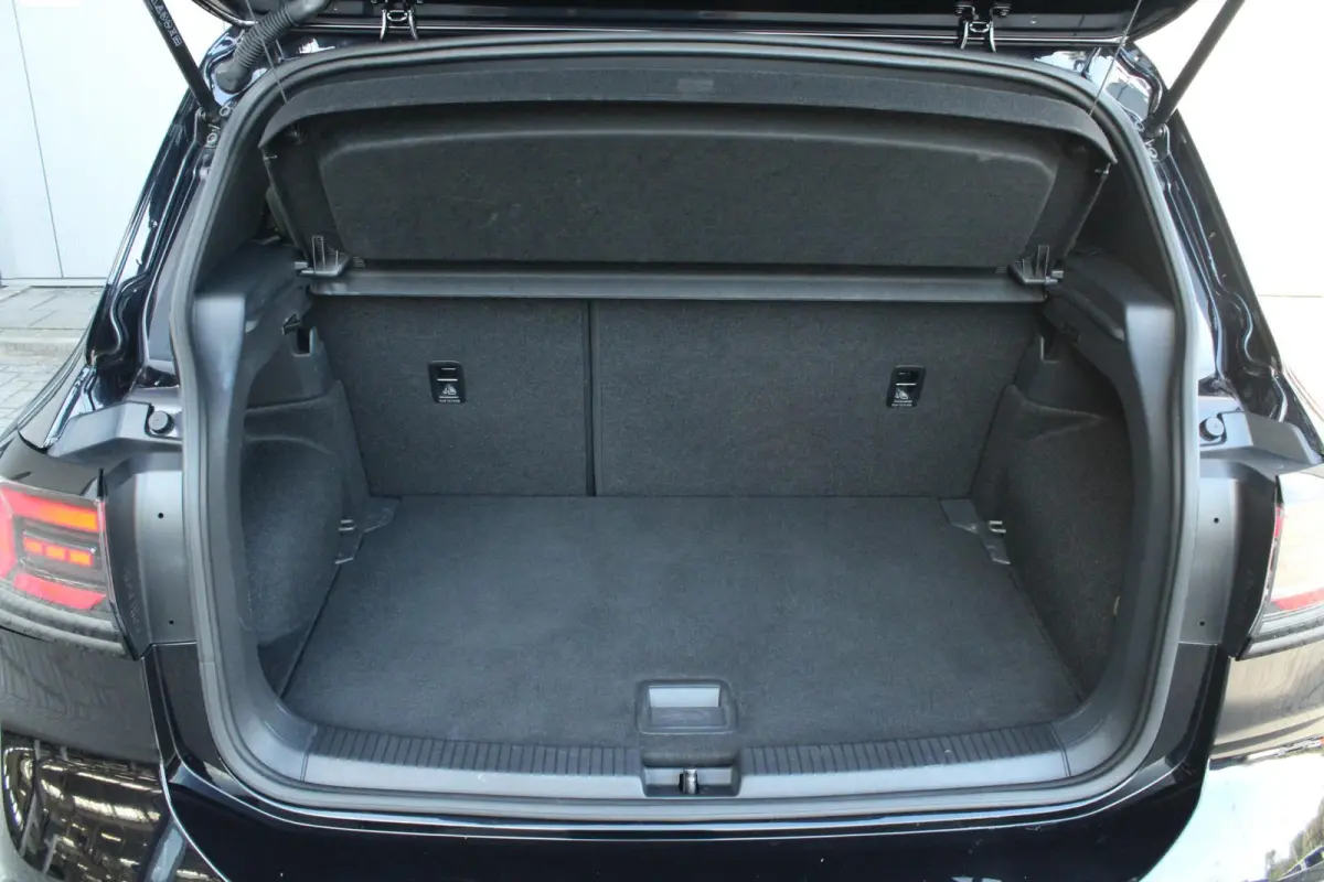1.0 TSI 115pk DSG Life 'Goal' | Trekhaak Afn. | CarPlay & Android Auto| Park Assist