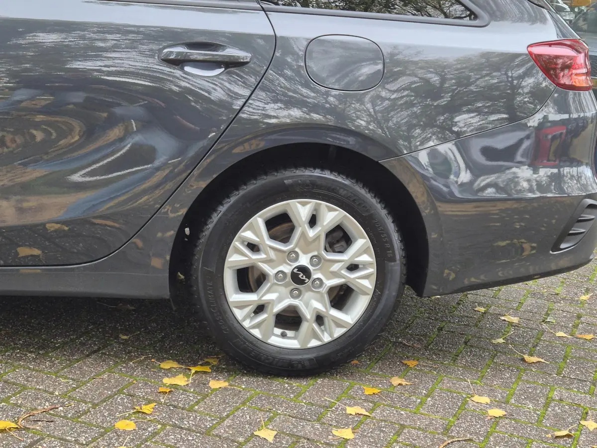 1.0 T-GDi | Climate Control | Navigatie via Apple Carplay | Cruise Control | Licht metalen velgen