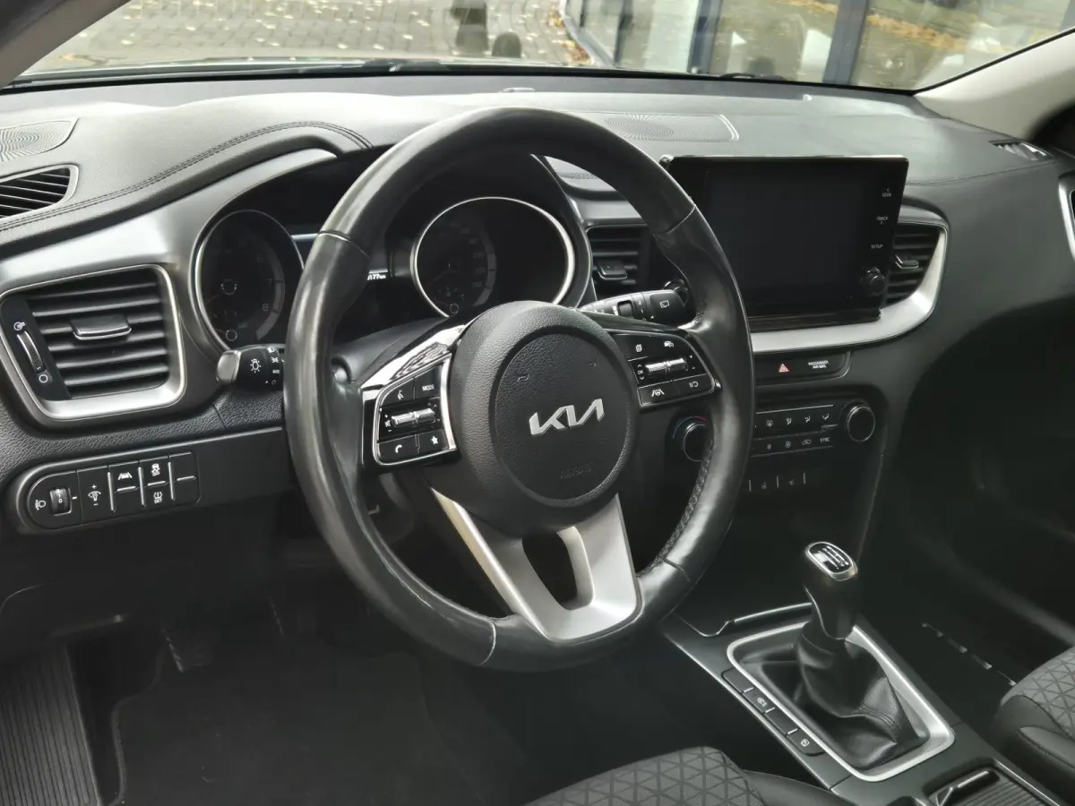 1.0 T-GDi | Climate Control | Navigatie via Apple Carplay | Cruise Control | Licht metalen velgen