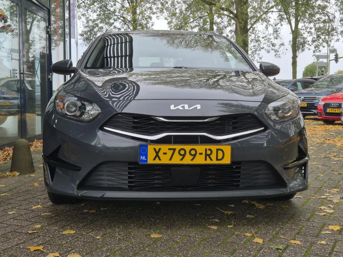 1.0 T-GDi | Climate Control | Navigatie via Apple Carplay | Cruise Control | Licht metalen velgen