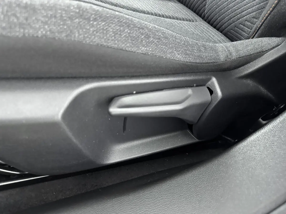 1.2 Mild Hybrid 110pk Business Navigatie | Camera | Cruise control | Climate control |