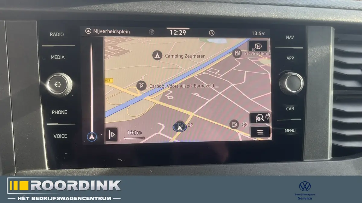2.0 TDI L2H1 150 pk Automaat, dubbele cabine. trekhaak, adaptive cruisecontrol