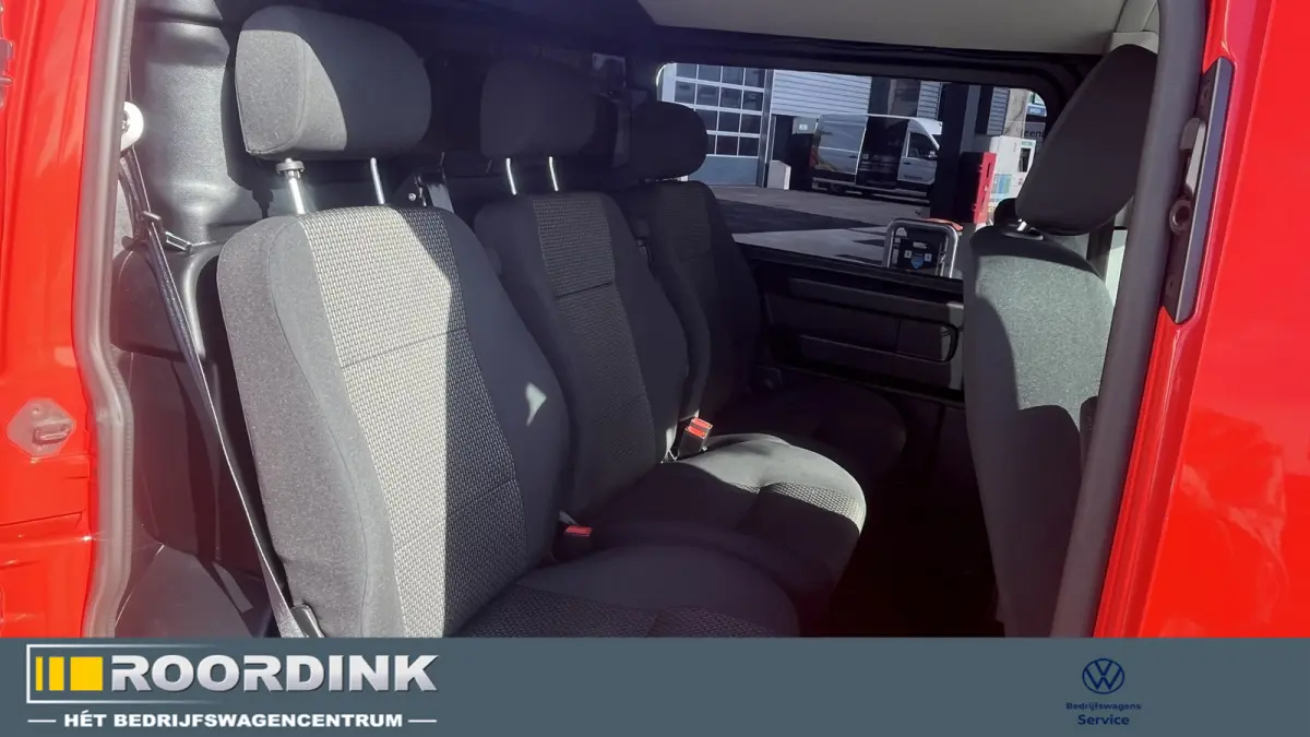 2.0 TDI L2H1 150 pk Automaat, dubbele cabine. trekhaak, adaptive cruisecontrol