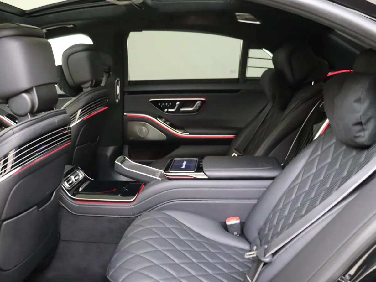 580 4MATIC Lang AMG Line /Panoramadak /Achterasbesturing /Burmester 4D /Rijassistentiepakket /First class pakket /TV's achter