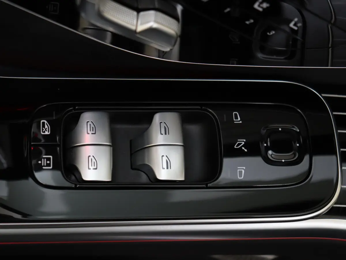 580 4MATIC Lang AMG Line /Panoramadak /Achterasbesturing /Burmester 4D /Rijassistentiepakket /First class pakket /TV's achter