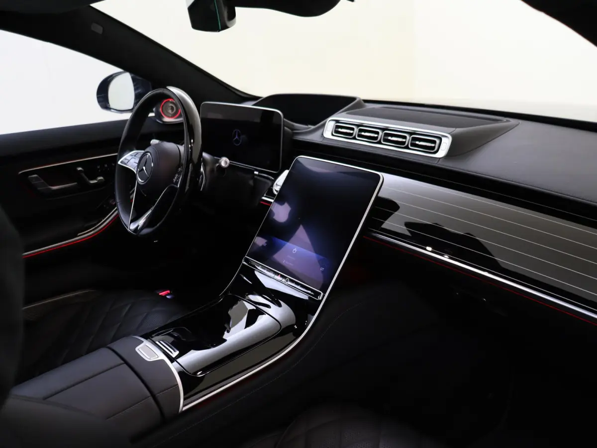 580 4MATIC Lang AMG Line /Panoramadak /Achterasbesturing /Burmester 4D /Rijassistentiepakket /First class pakket /TV's achter