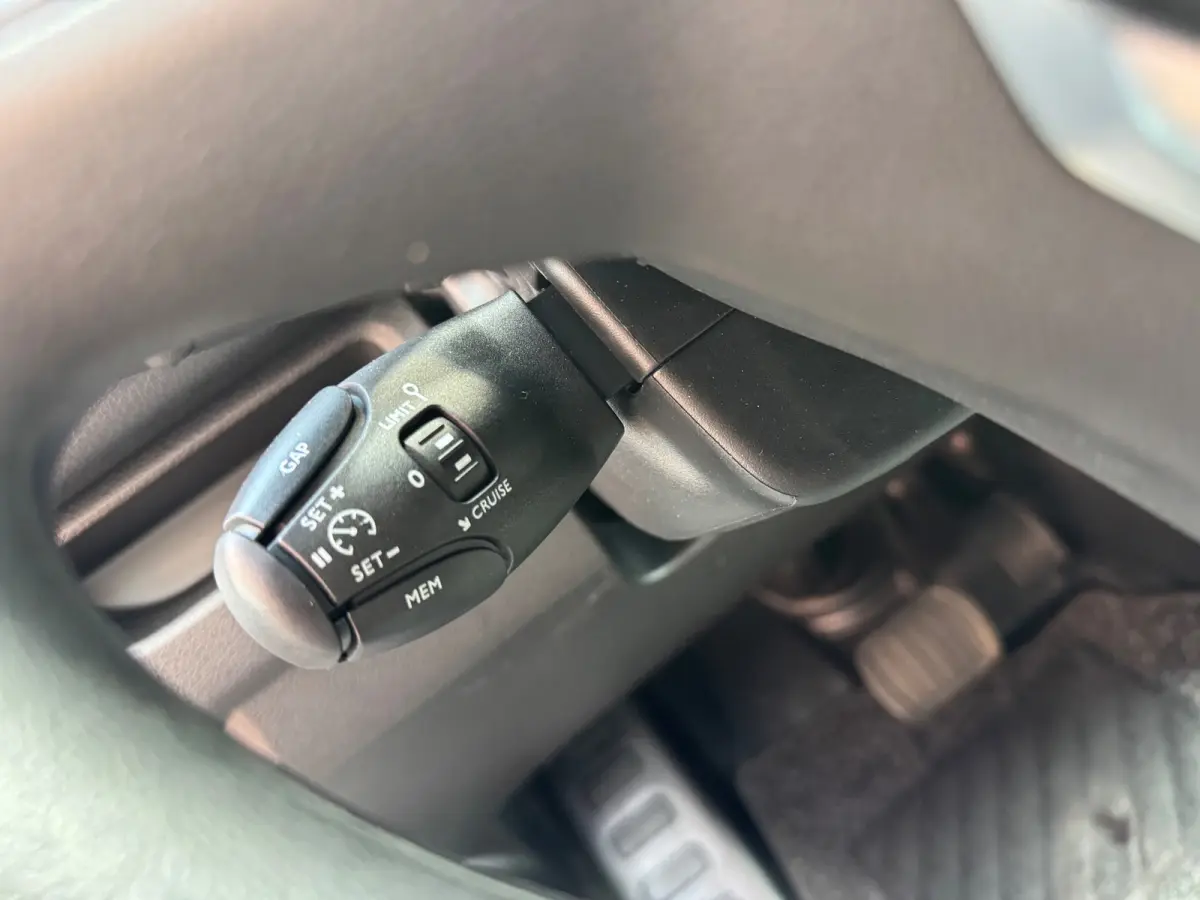 2.0 BlueHDI 145 S&S L3 Cruise Navi Camera Airco