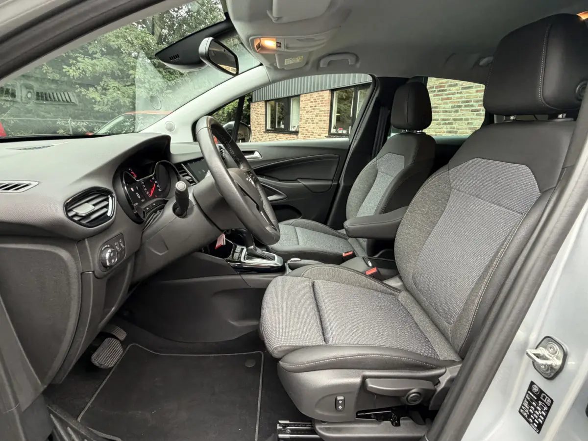 1.2 Turbo Elegance sportvelgen . cruisecontr .appel care . androd . Navi . trekhaakaf. neembaar .orgi NL auto. Automaat !!!  Camera rond om .
