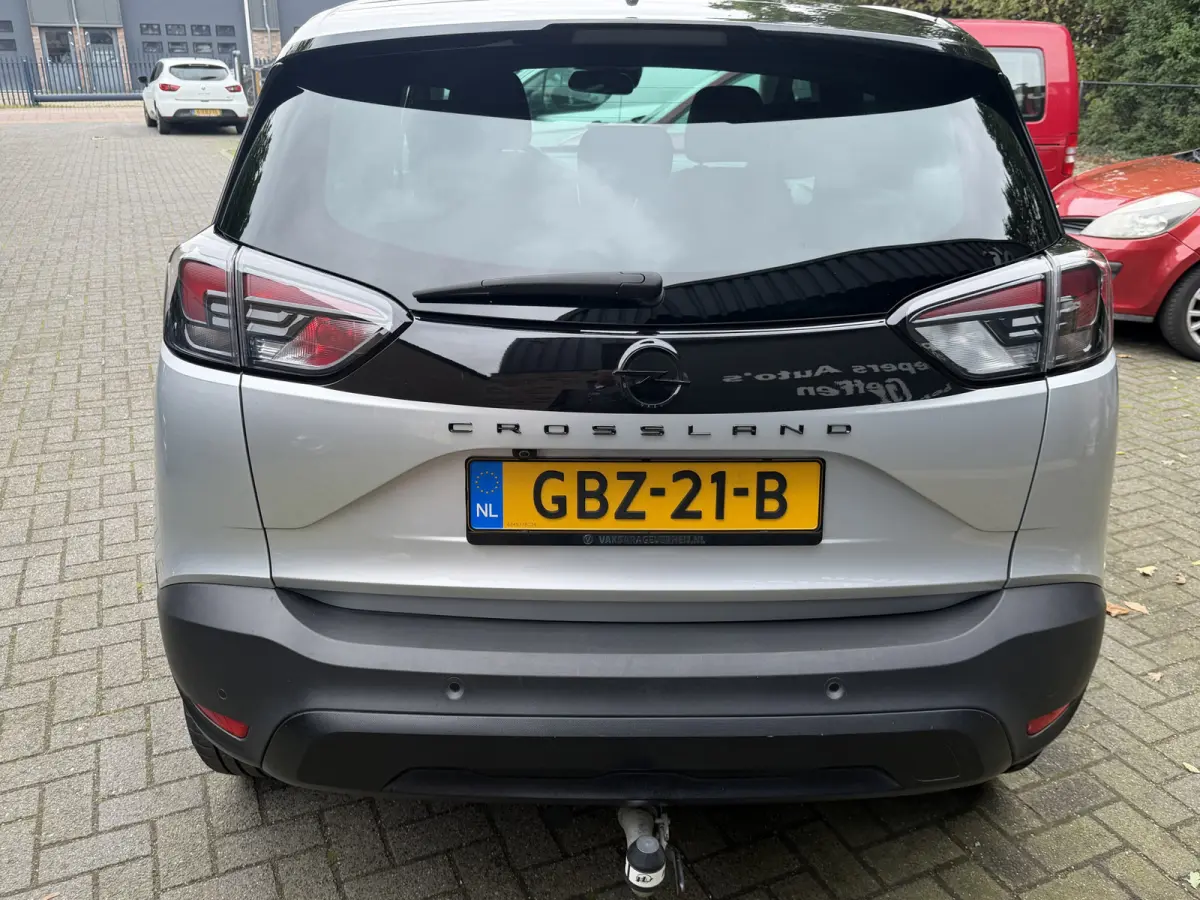 1.2 Turbo Elegance sportvelgen . cruisecontr .appel care . androd . Navi . trekhaakaf. neembaar .orgi NL auto. Automaat !!!  Camera rond om .