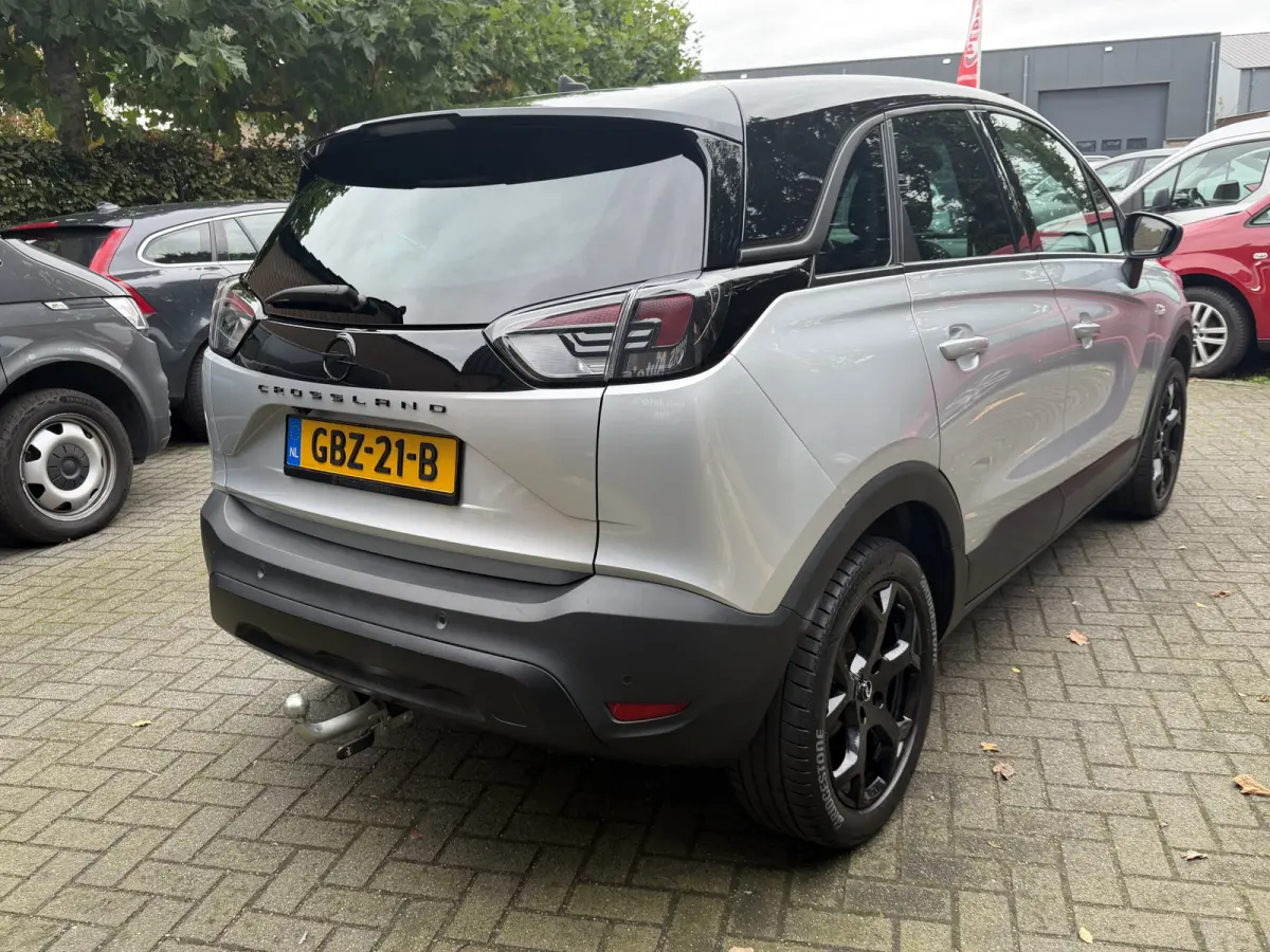 1.2 Turbo Elegance sportvelgen . cruisecontr .appel care . androd . Navi . trekhaakaf. neembaar .orgi NL auto. Automaat !!!  Camera rond om .