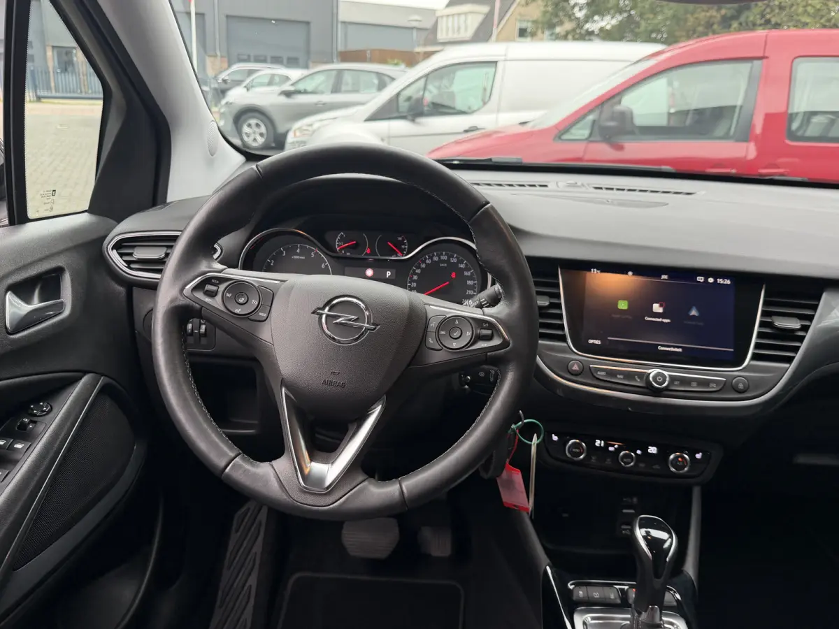 1.2 Turbo Elegance sportvelgen . cruisecontr .appel care . androd . Navi . trekhaakaf. neembaar .orgi NL auto. Automaat !!!  Camera rond om .