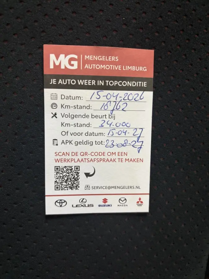 1.5 GR Sport navi | stoel en stuurverw | dealer ond | fabr gar 8/33 | trekhaak | camera | panoramadak