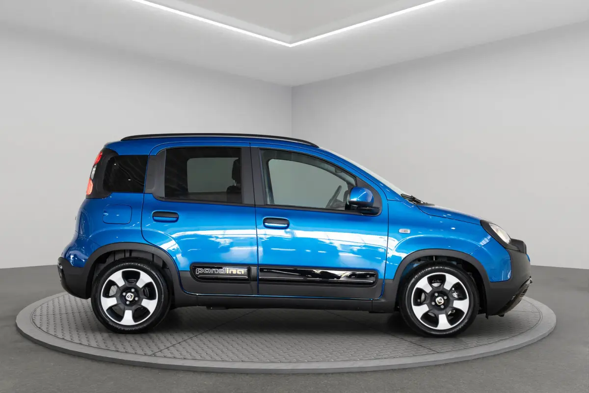 1.0 Hybrid Cross | Tot 8 Jaar Garantie | Apple Carplay & Android Auto | Parkeersensoren | Cruise Controle | Bluetooth | DAB |