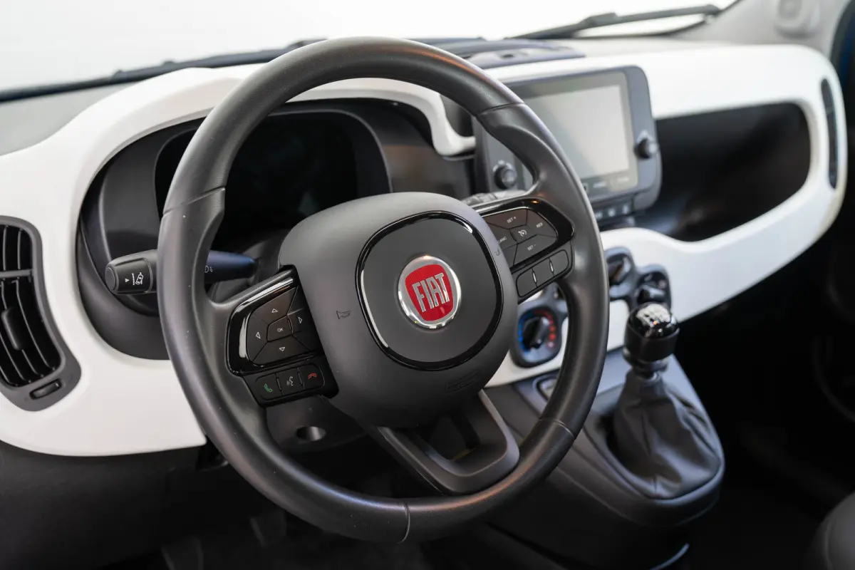1.0 Hybrid Cross | Tot 8 Jaar Garantie | Apple Carplay & Android Auto | Parkeersensoren | Cruise Controle | Bluetooth | DAB |