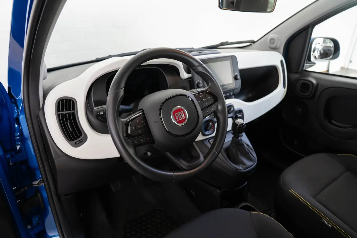 1.0 Hybrid Cross | Tot 8 Jaar Garantie | Apple Carplay & Android Auto | Parkeersensoren | Cruise Controle | Bluetooth | DAB |