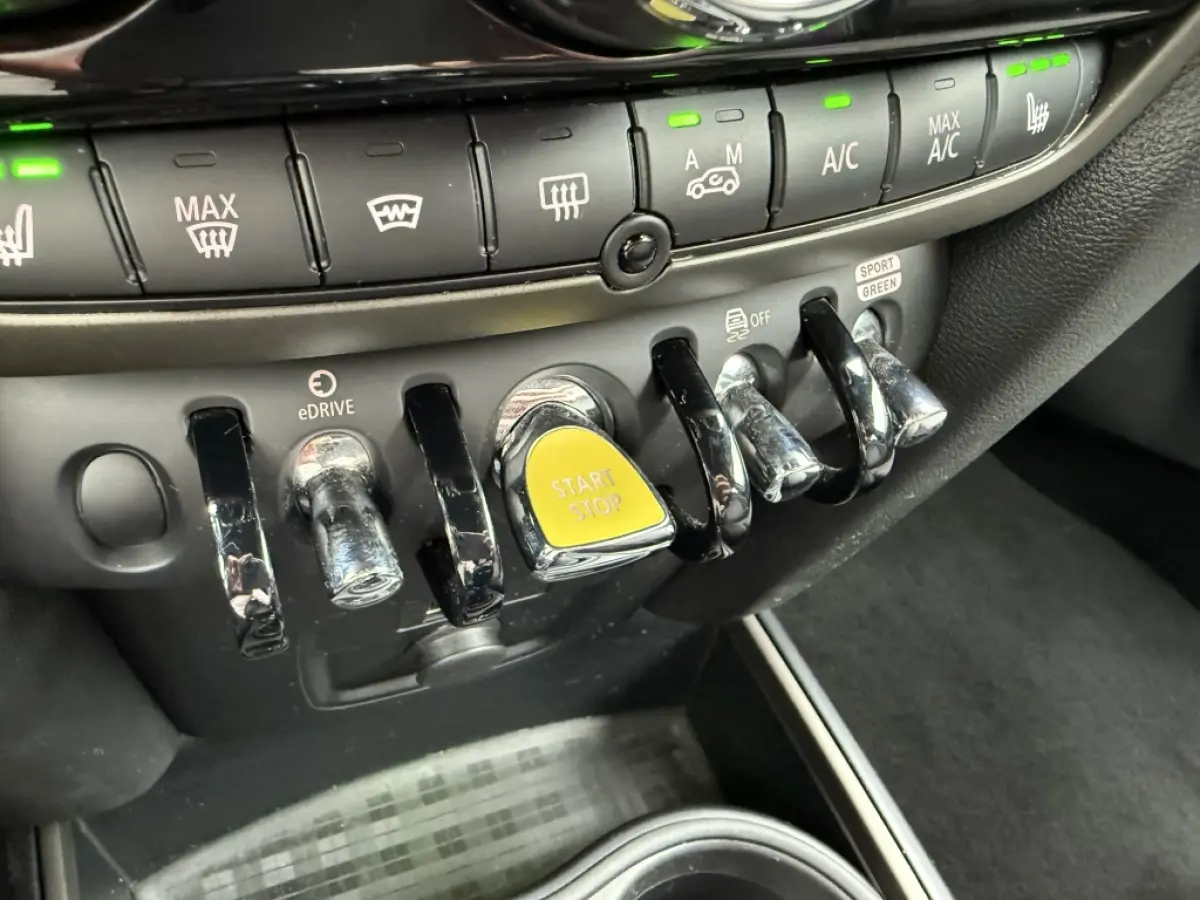 1.5 Cooper ALL4 PHEV | Navi | Camera | Memory stoelen | 39DKM!!