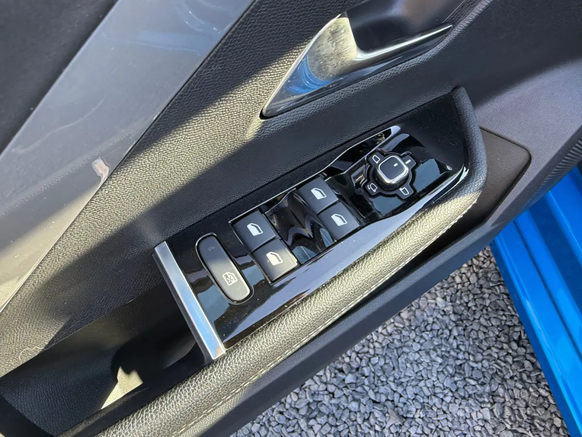 1.2 Turbo GS 130pk | ADAPTIVE CRUISE CONTROL| CAMERA ACHTER| PARKEERSENSOREN V&A| CLIMATE CONTROL| APPLE CARPLAY/ANDROID AUTO