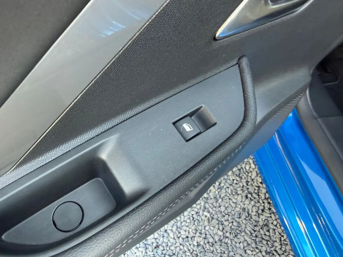 1.2 Turbo GS 130pk | ADAPTIVE CRUISE CONTROL| CAMERA ACHTER| PARKEERSENSOREN V&A| CLIMATE CONTROL| APPLE CARPLAY/ANDROID AUTO